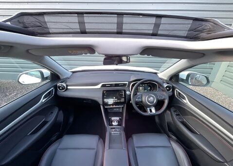 MG ZS 51kWh TROPHY 12