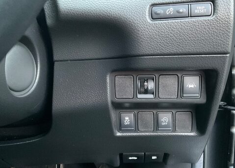 Nissan Qashqai N-CONNECTA DIG-T 27