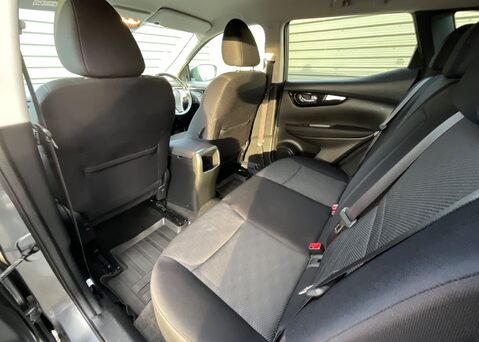 Nissan Qashqai N-CONNECTA DIG-T 11