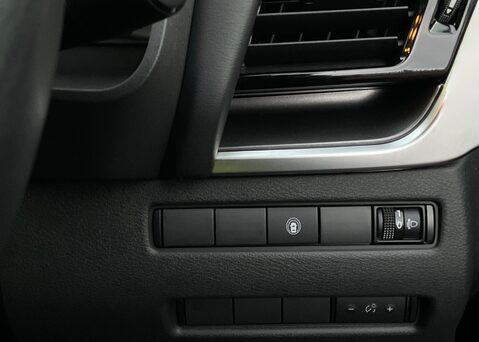 Nissan X-Trail E-POWER N-CONNECTA 27