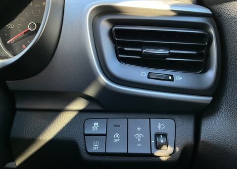 Kia Stonic '2' 1.0 T-GDi 21