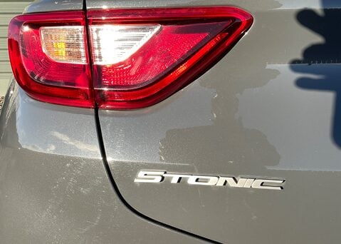 Kia Stonic '2' 1.0 T-GDi 10