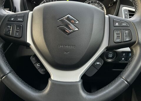 Suzuki S-Cross MOTION 23