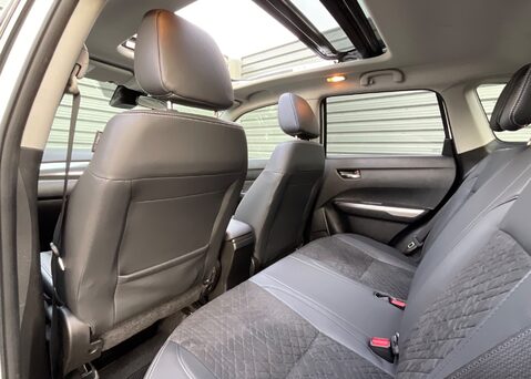 Suzuki Vitara SZ5 15