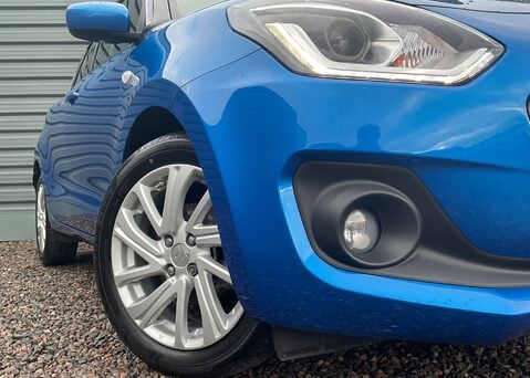 Suzuki Swift SZ-T DUALJET MHEV 2