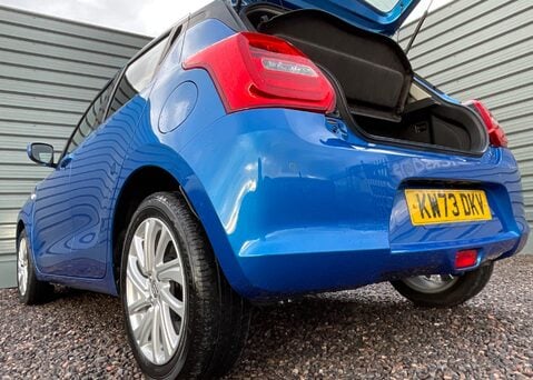 Suzuki Swift SZ-T DUALJET MHEV 15