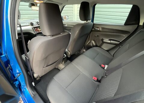 Suzuki Swift SZ-T DUALJET MHEV 18