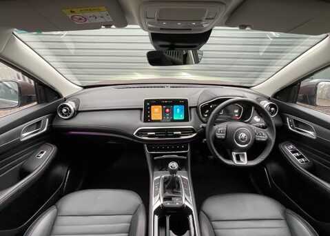 MG HS 1.5 T-GDI TROPHY 12