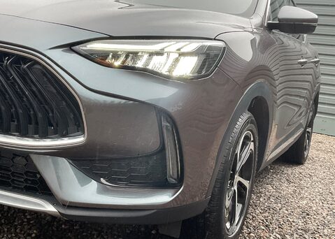 MG HS 1.5 T-GDI TROPHY 5