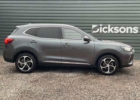 MG HS 1.5 T-GDI TROPHY 8