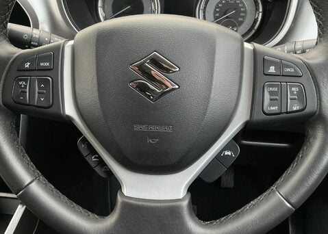 Suzuki Vitara SZ-T BOOSTERJET MHEV 25