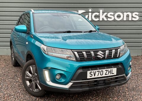 Suzuki Vitara SZ-T BOOSTERJET MHEV 1