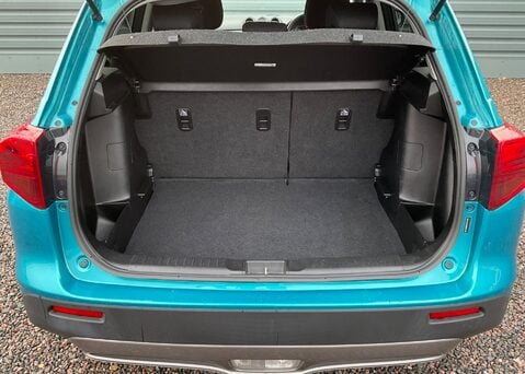 Suzuki Vitara SZ-T BOOSTERJET MHEV 19