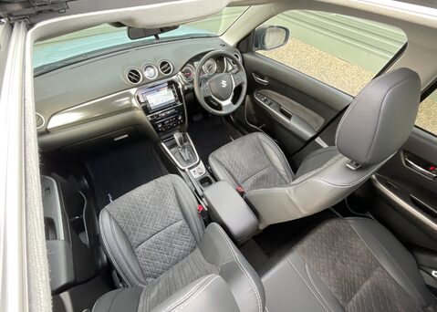 Suzuki Vitara SZ5 BOOSTERJET ALLGRIP MHEV 14