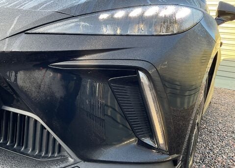 MG MG4 EV 64kWh TROPHY 12