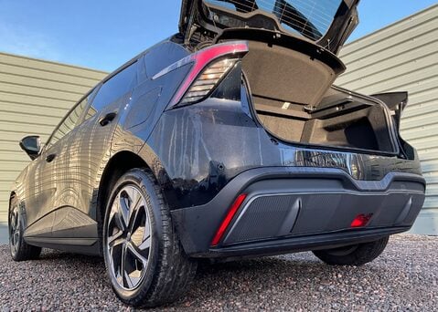 MG MG4 EV 64kWh TROPHY 20