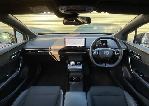 MG MG4 EV 64kWh TROPHY 14