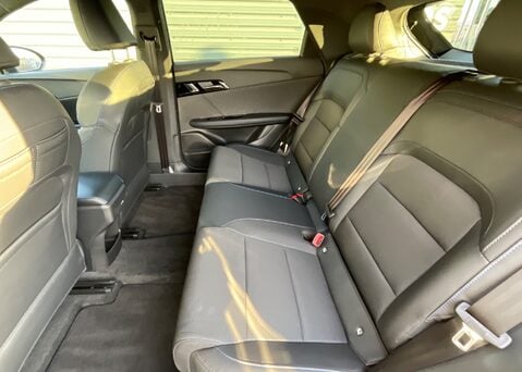 MG MG4 EV 64kWh TROPHY 22