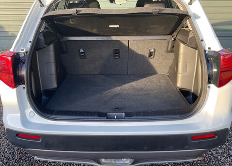 Suzuki Vitara SZ-T BOOSTERJET ALLGRIP MHEV 17