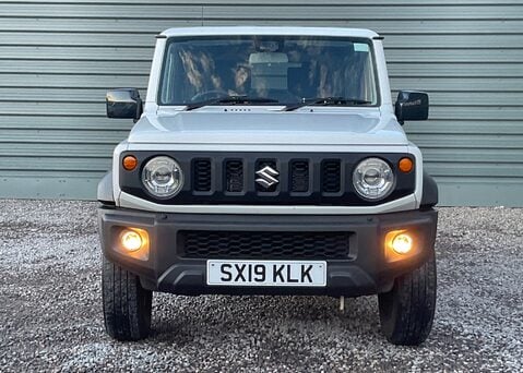 Suzuki Jimny SZ5 4
