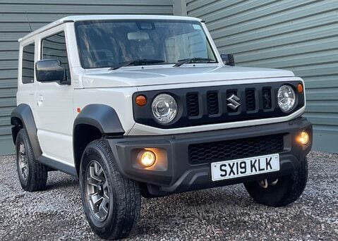 Suzuki Jimny SZ5 3