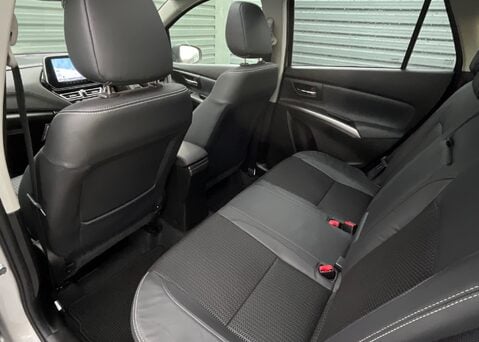 Suzuki SX4 S-Cross ULTRA BOOSTERJET ALLGRIP MHEV 12