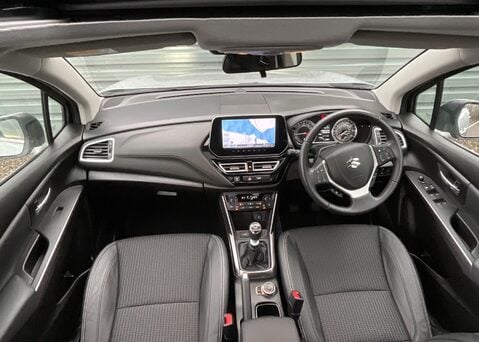 Suzuki SX4 S-Cross ULTRA BOOSTERJET ALLGRIP MHEV 11