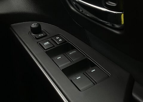 Suzuki SX4 S-Cross ULTRA BOOSTERJET ALLGRIP MHEV 23