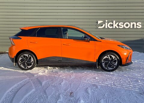 MG MG4 EV 64kWh TROPHY 8