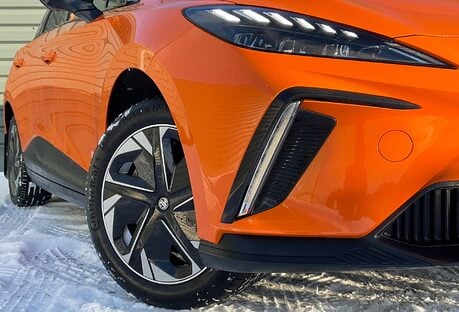 MG MG4 EV 64kWh TROPHY