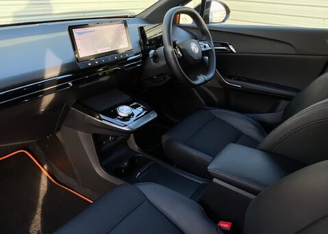 MG MG4 EV 64kWh TROPHY 15