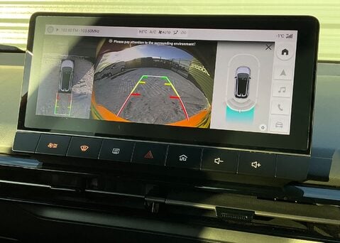 MG MG4 EV 64kWh TROPHY 23