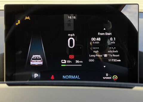 MG MG4 EV 64kWh TROPHY 25