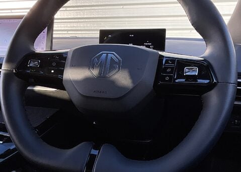 MG MG4 EV 64kWh TROPHY 24