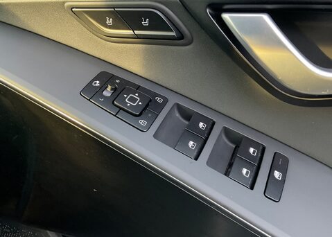 Kia Niro EV 64.8 kWh '4' 26