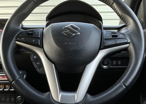 Suzuki Ignis SZ5 DUALJET ALLGRIP MHEV 24