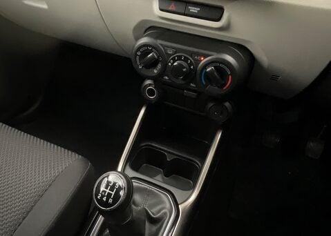 Suzuki Ignis SZ-T DUALJET 25