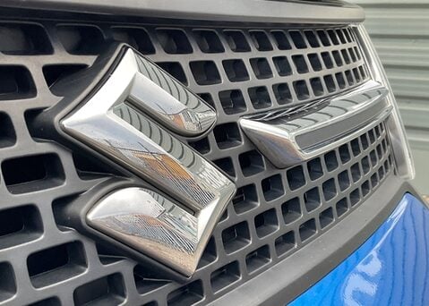 Suzuki Ignis SZ-T DUALJET 4