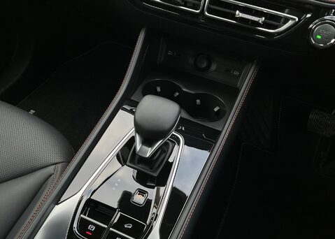 MG HS 1.5 T-GDI TROPHY PHEV 21