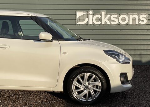 Suzuki Swift SZ-T DUALJET MHEV 3