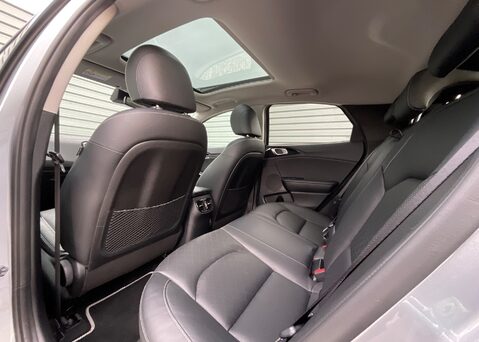 Kia Xceed 1.5 T-GDi ISG 4 ​ 10