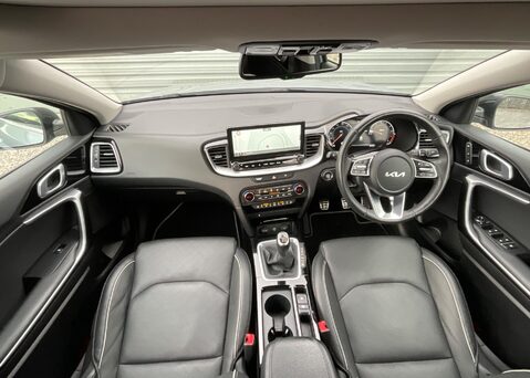Kia Xceed 1.5 T-GDi ISG 4 ​ 11