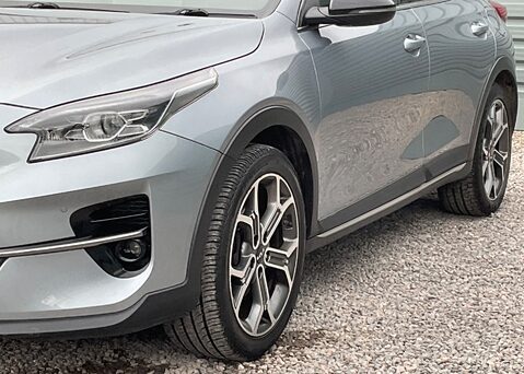 Kia Xceed 1.5 T-GDi ISG 4 ​ 5