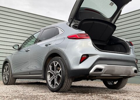 Kia Xceed 1.5 T-GDi ISG 4 ​ 17