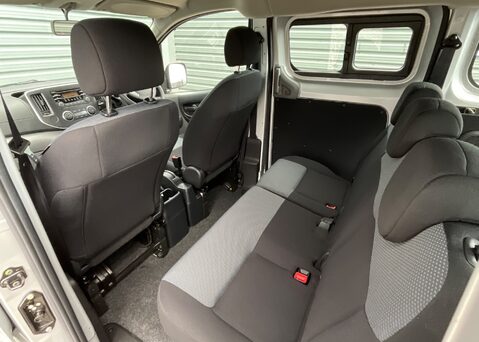 Nissan NV200 E ACENTA COMBI 15