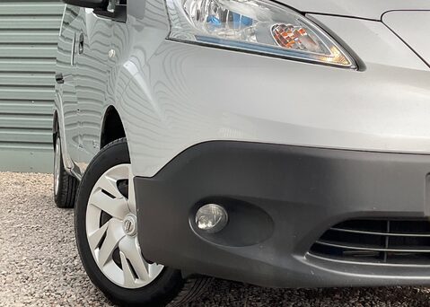 Nissan NV200 E ACENTA COMBI 2