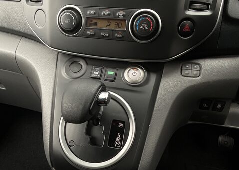 Nissan NV200 E ACENTA COMBI 23