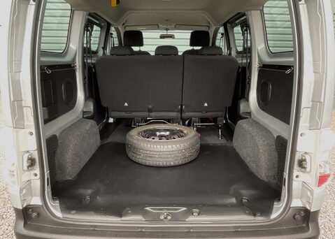 Nissan NV200 E ACENTA COMBI 22