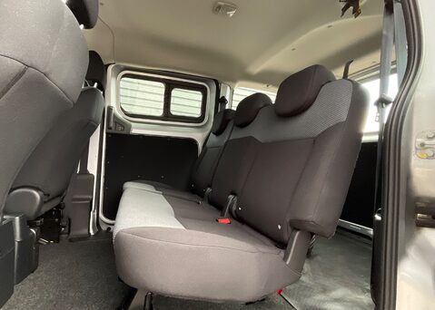 Nissan NV200 E ACENTA COMBI 16