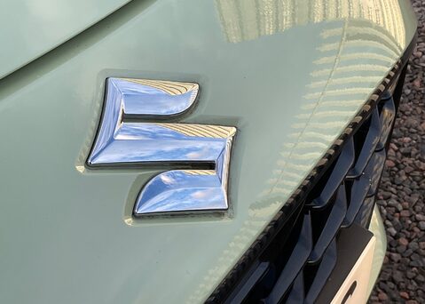 Suzuki Swift MOTION 5